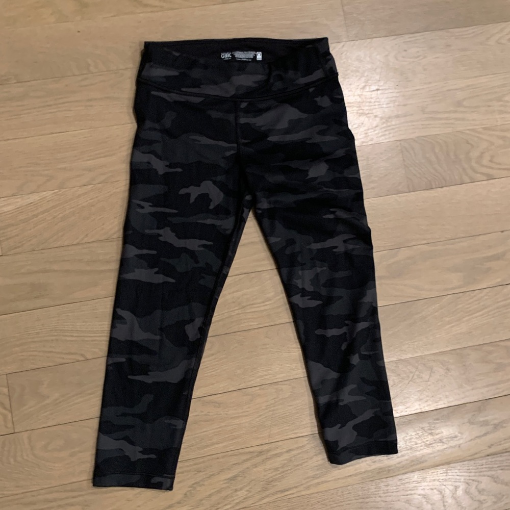 Athleta girl cropped leggings